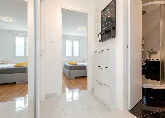 Citta Vecchia Modern And Cosy With Magnificent Harbour View * スタリー・グラード