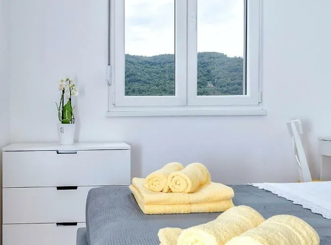 アパート Citta Vecchia Modern And Cosy With Magnificent Harbour View スタリー・グラード