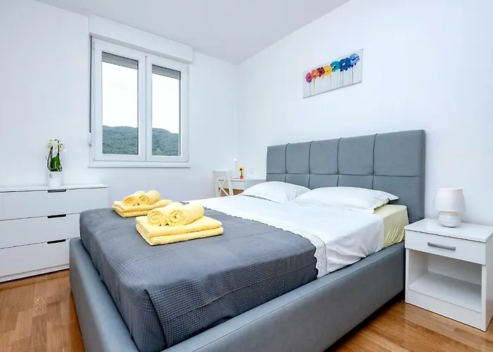 Citta Vecchia Modern And Cosy With Magnificent Harbour View * スタリー・グラード