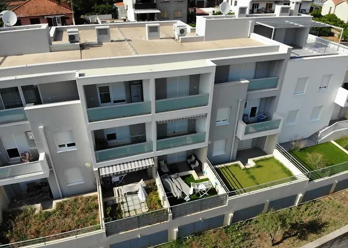 Citta Vecchia Modern And Cosy With Magnificent Harbour View アパート *