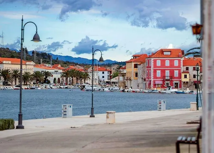 Citta Vecchia Modern And Cosy With Magnificent Harbour View アパート