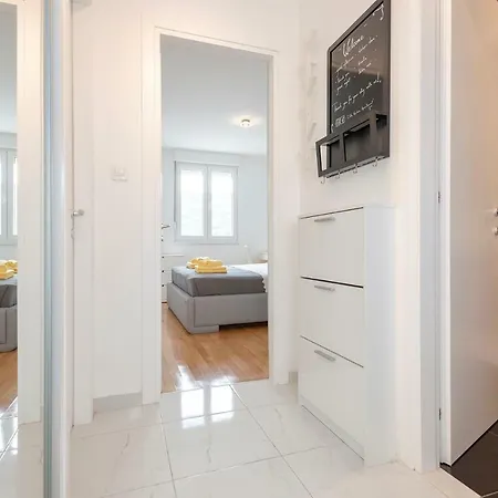 Citta Vecchia Modern And Cosy With Magnificent Harbour View * Stari Grad (Hvar)