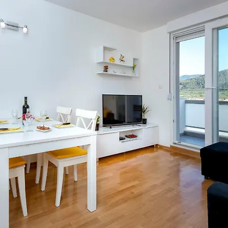 Citta Vecchia Modern And Cosy With Magnificent Harbour View *