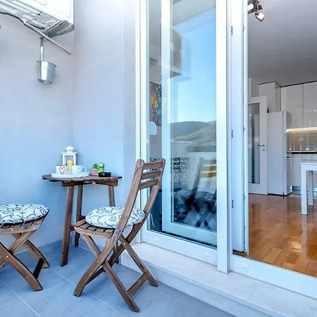 Citta Vecchia Modern And Cosy With Magnificent Harbour View Apartment *