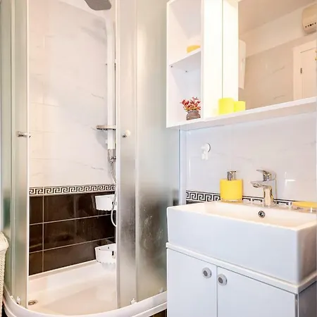 Citta Vecchia Modern And Cosy With Magnificent Harbour View Apartment